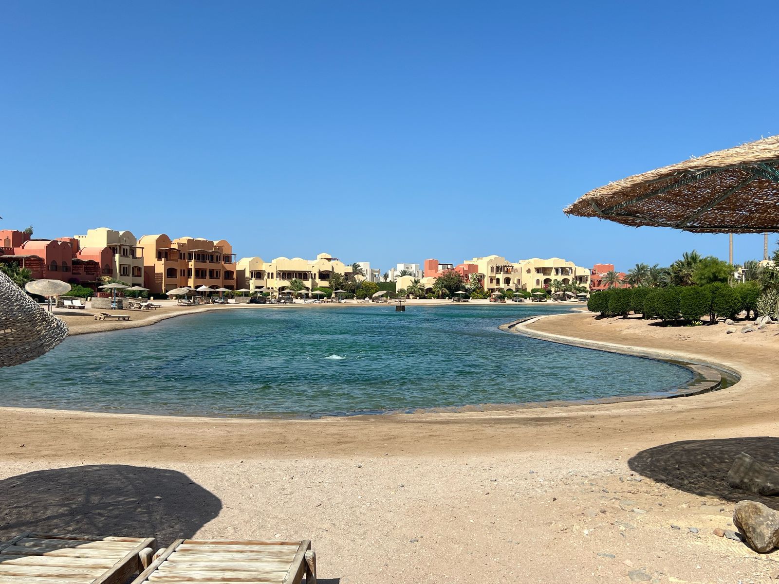 W1-0-1 upper nubia - studio