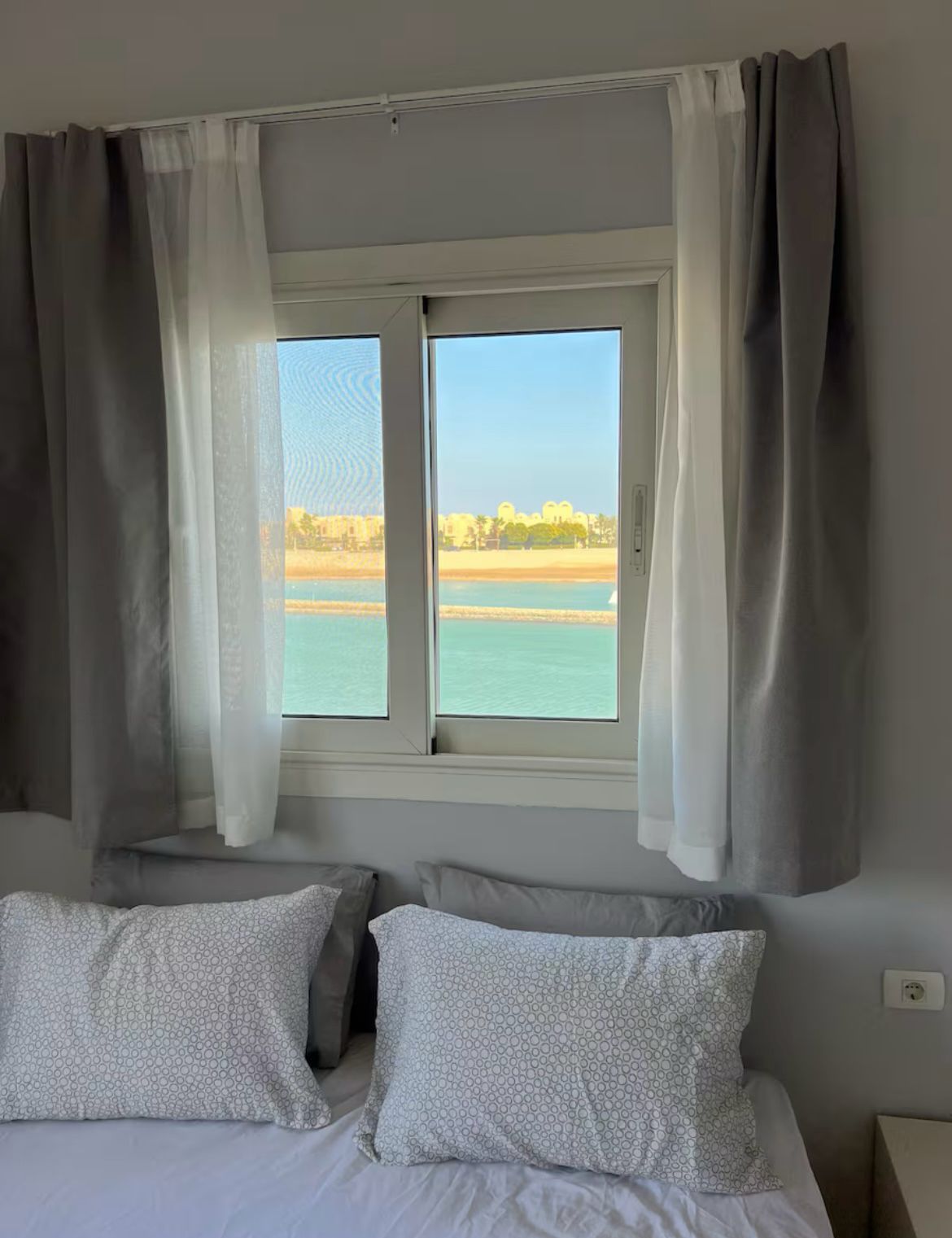 Wsd- 1-1-5 - water side - 1BR — photo 9