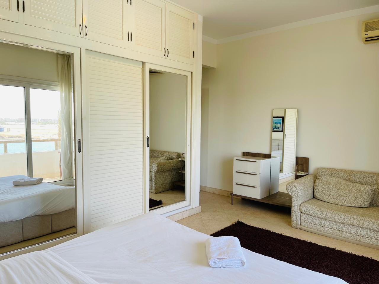 PHASE 5 VILLA 15 - White Villa - 4 BR