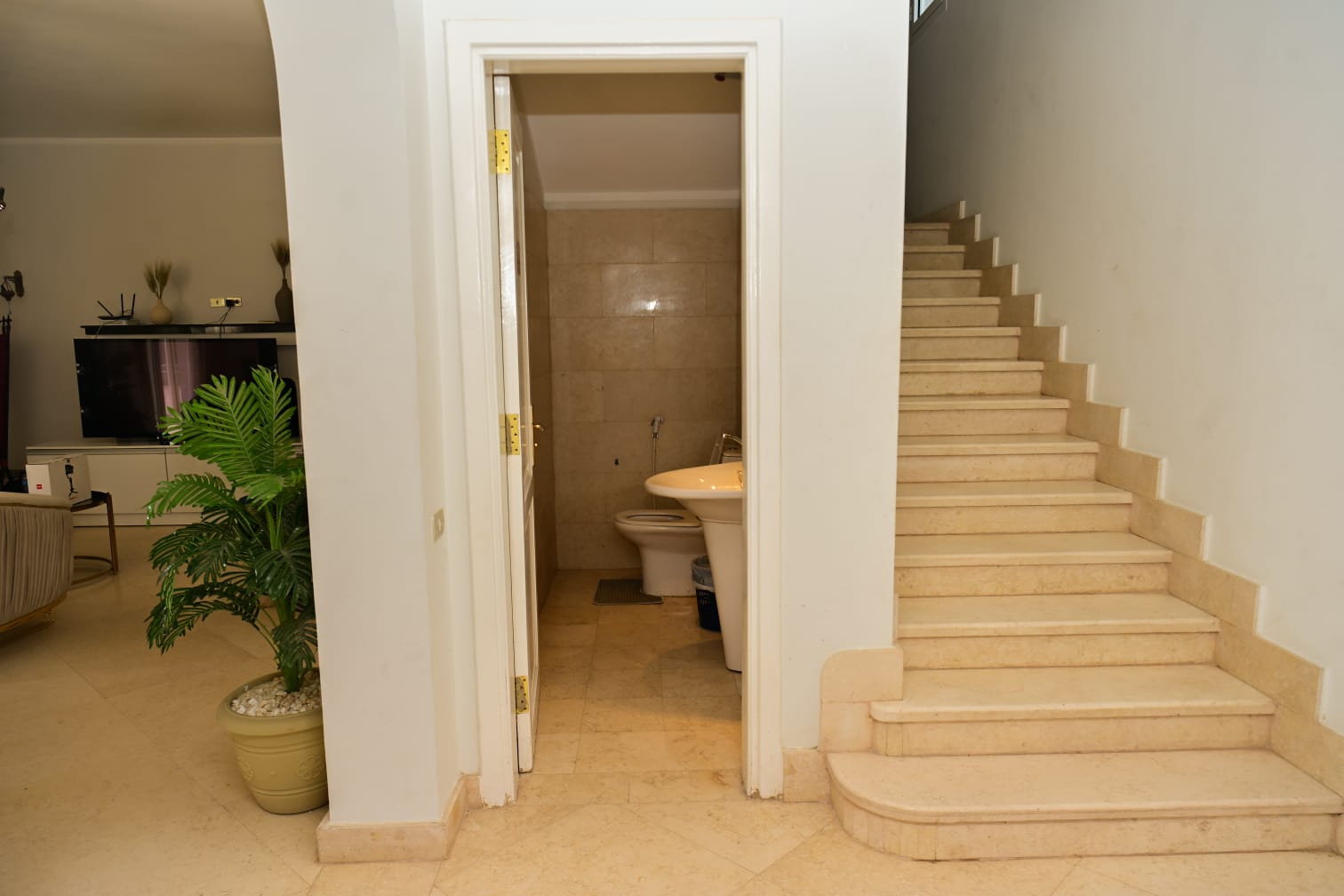 PHASE 5 VILLA 38 - White Villa - 6 BR — photo 10