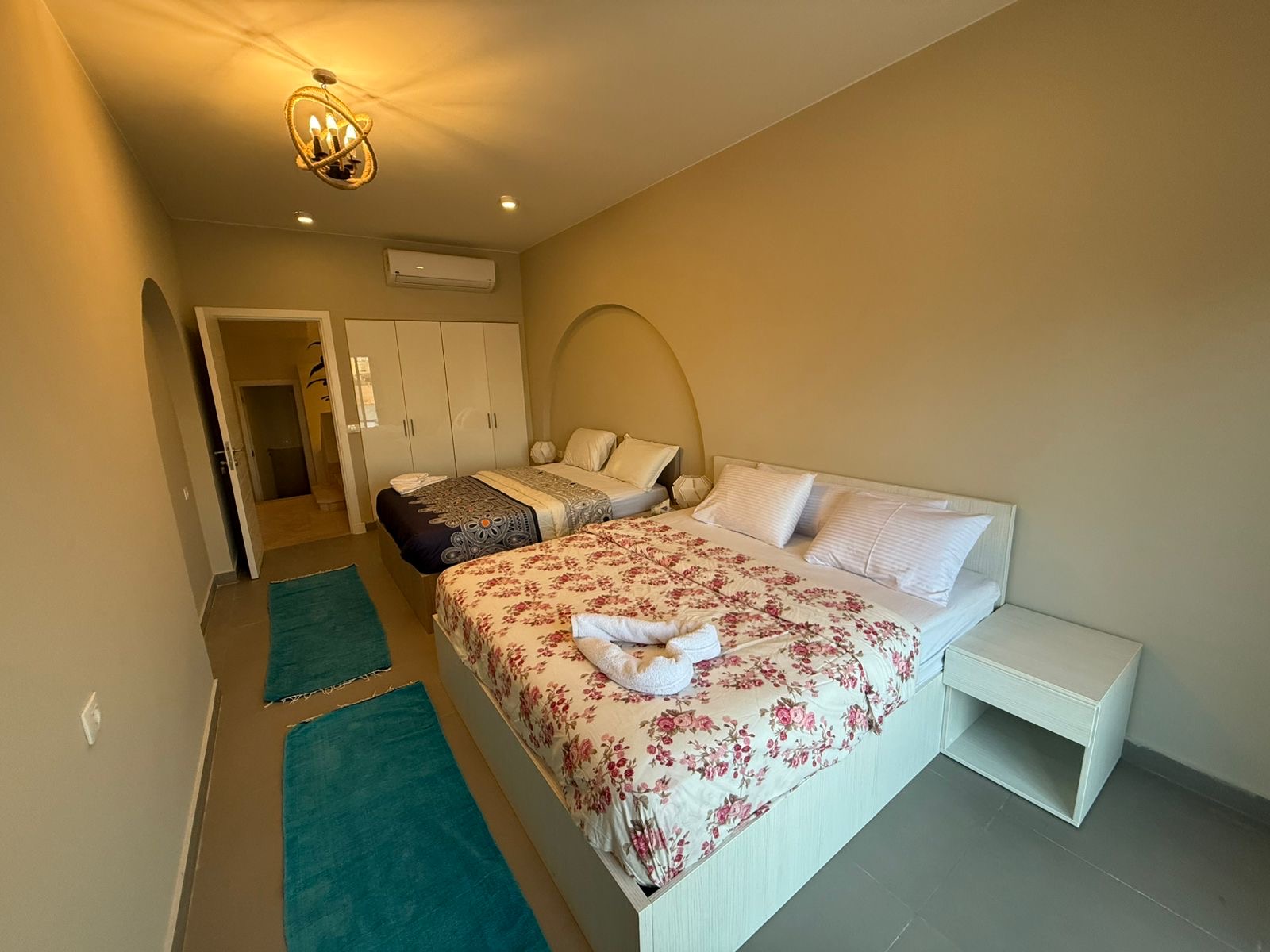Y212 - Sabina - 6 BR — photo 6