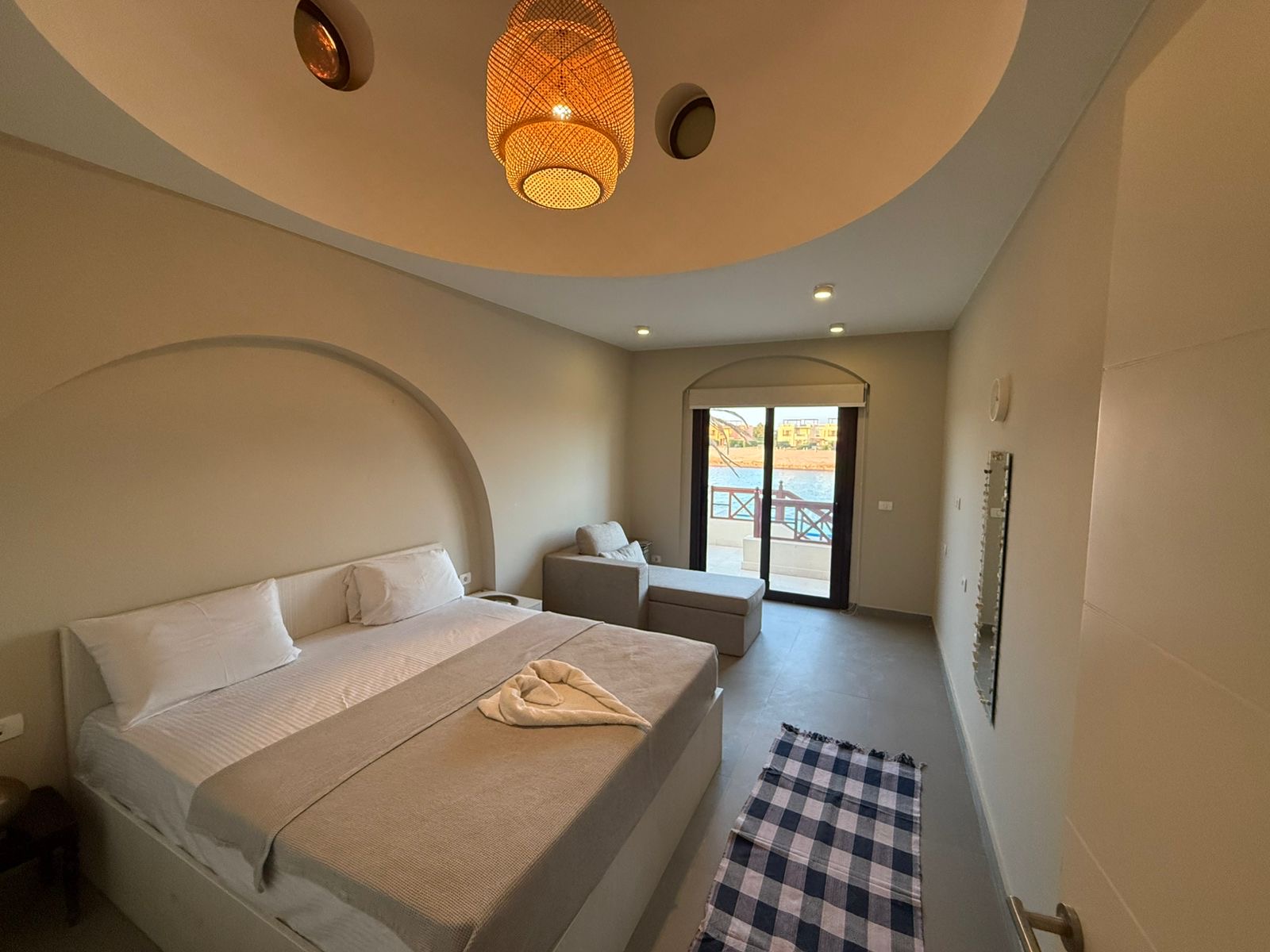 Y212 - Sabina - 6 BR — photo 8