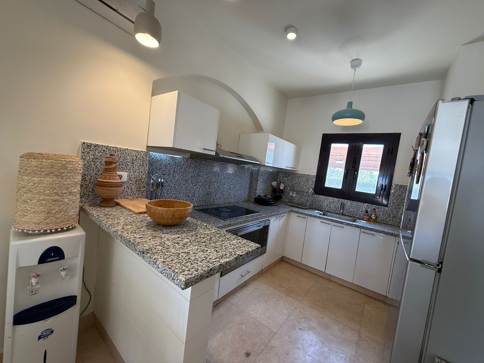 Y212 - Sabina - 6 BR — photo 19