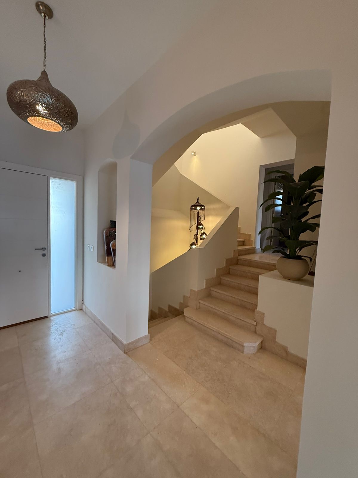 Y212 - Sabina - 6 BR — photo 21