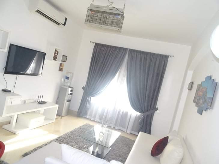 Y97-0-8 - Sabina - 1 BR — photo 2