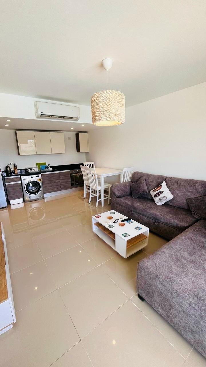 B16-F15 - G-Cribs - 1 BR