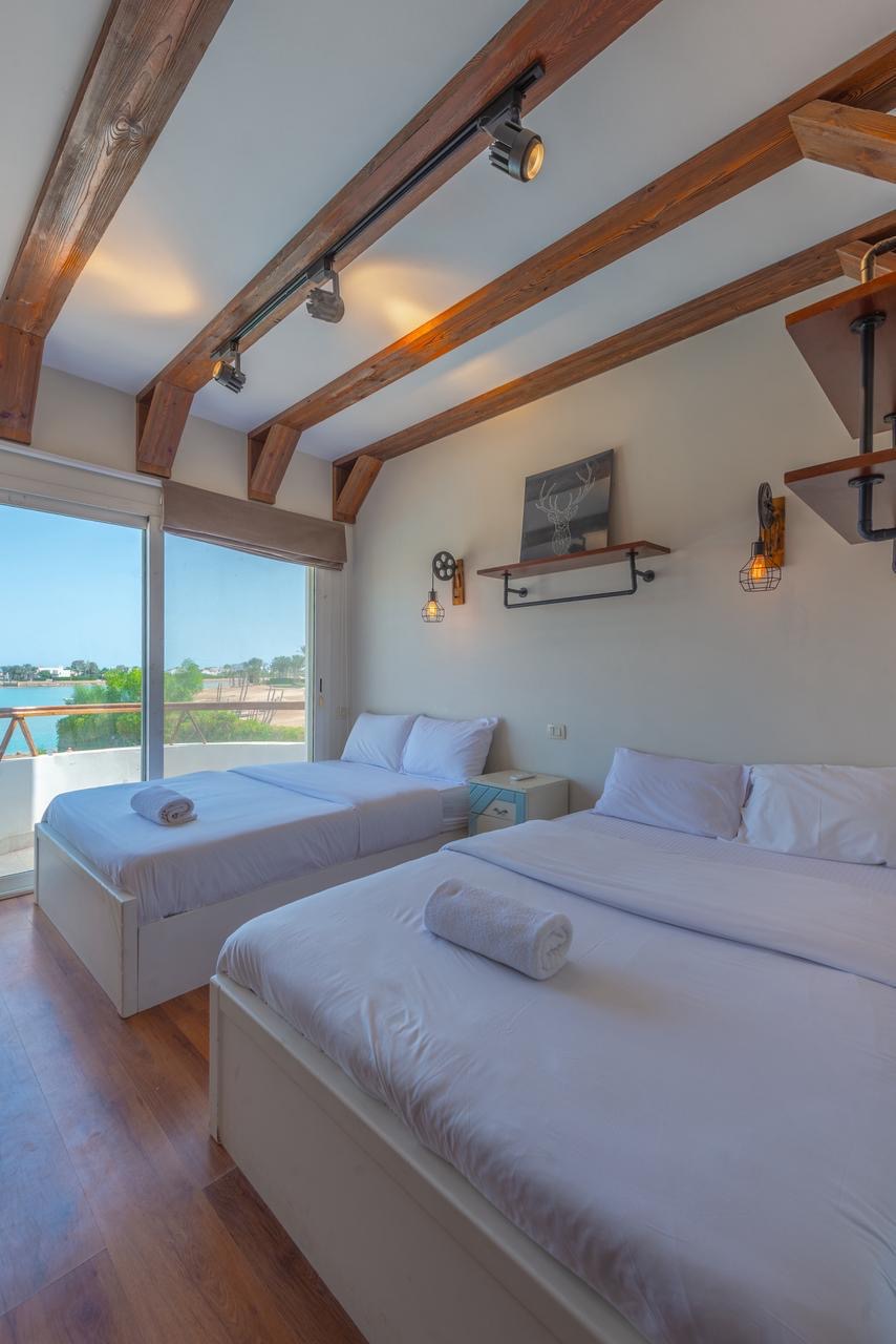 Phase 4 v36 - white villa - 4 BR — photo 17