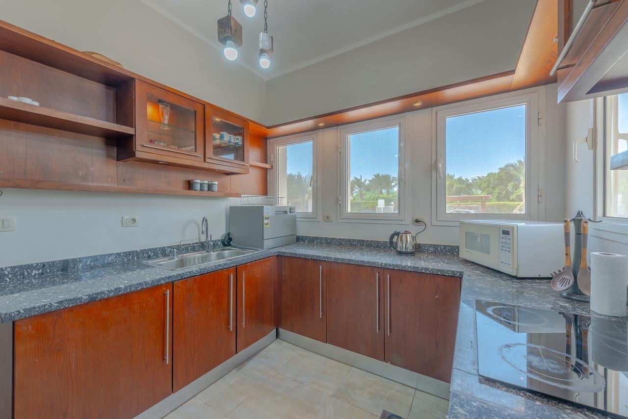Phase 4 v36 - white villa - 4 BR — photo 24