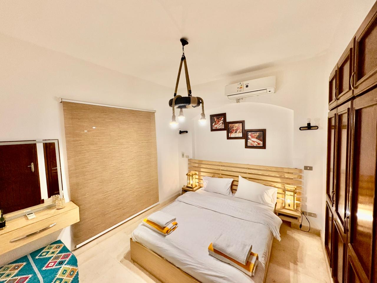 Y160 - Sabina - 1 BR — photo 6