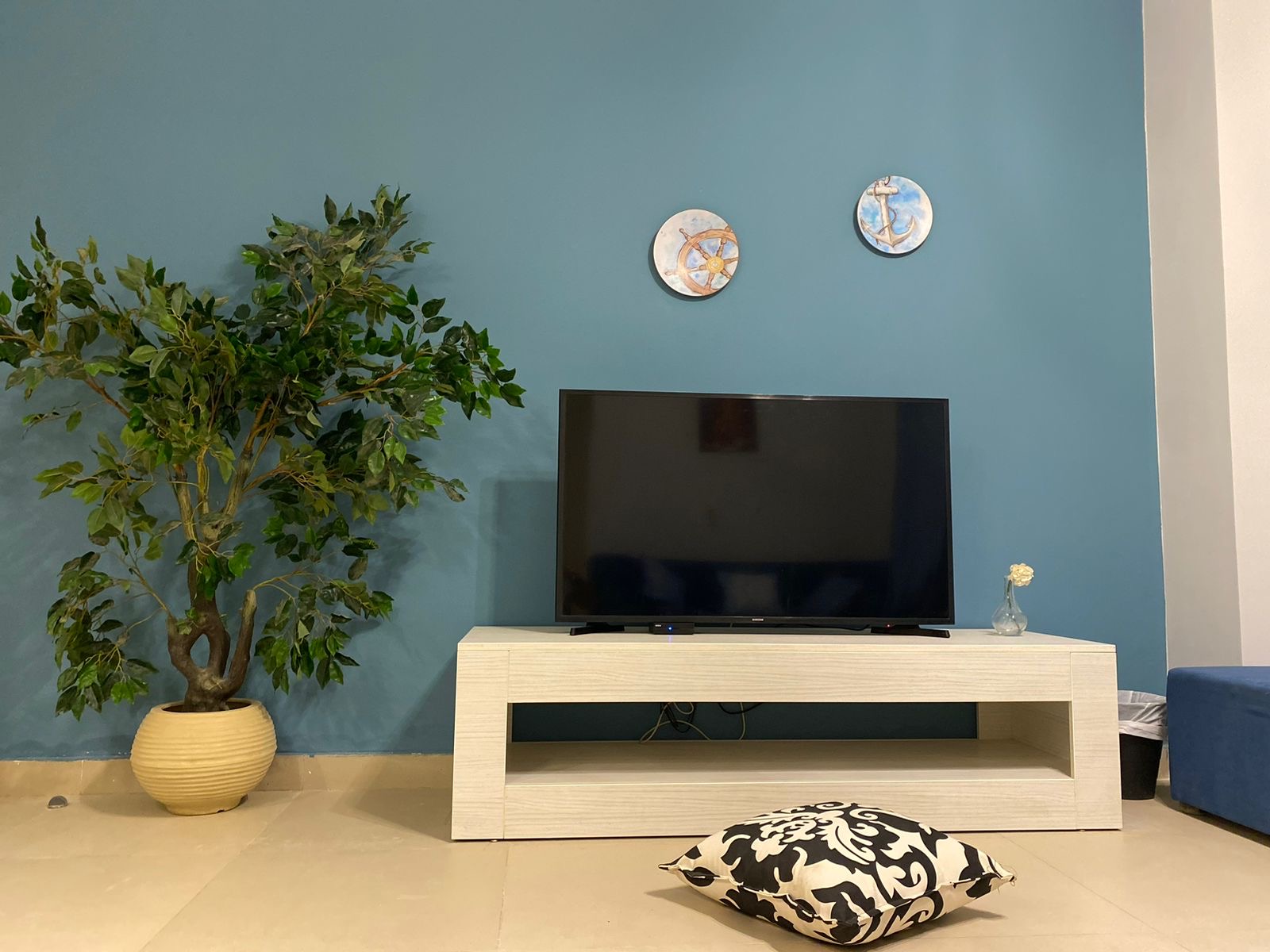 D1-0-1 - Water Side - 1 BR